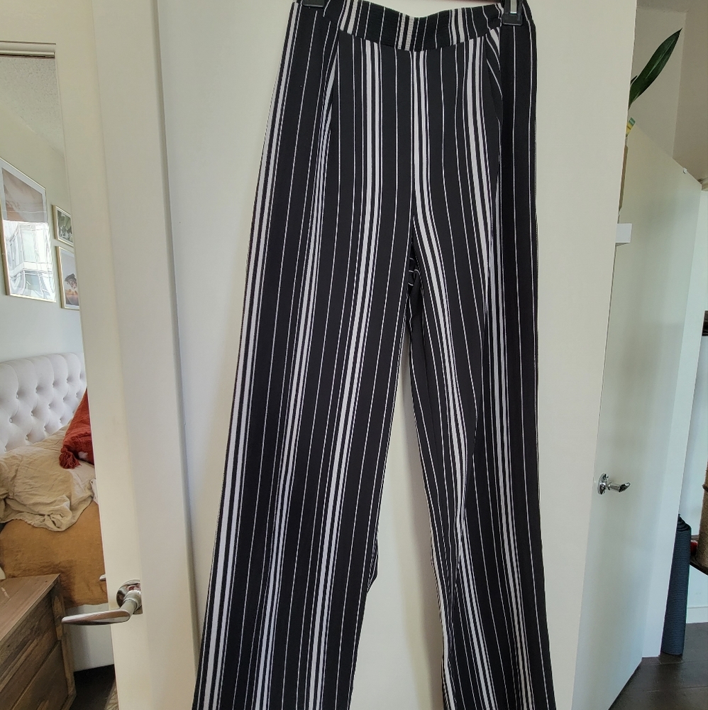 Wide Legged High Waisted Striped Pants